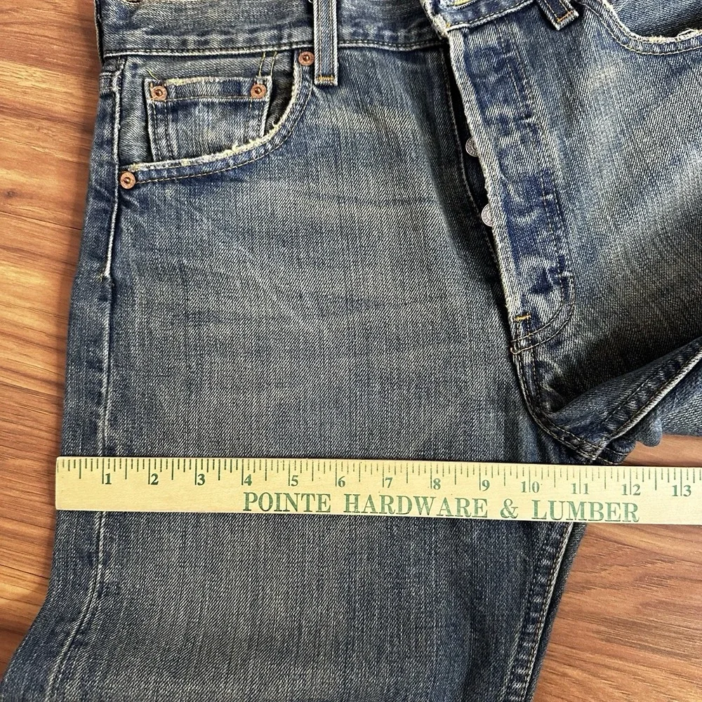 Vintage Y2K Levis 501 Jeans 30x32 Blue Dark Wash Button Fly Straight Leg USA